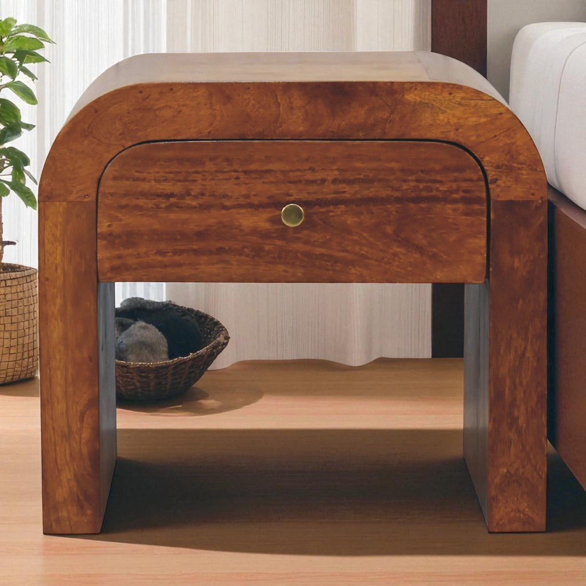 Berkshire Curved Chestnut 1-Drawer Nightstand